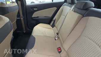 2016 Toyota Prius Two - miniatura 36
