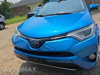 2016 Toyota RAV4 Hybrid XLE - miniatura 2
