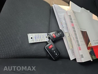 2016 Toyota RAV4 Hybrid XLE - miniatura 22