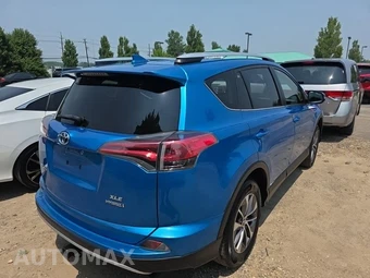 2016 Toyota RAV4 Hybrid XLE - miniatura 4