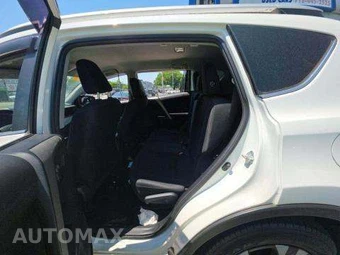 2016 Toyota RAV4 LE - miniatura 13