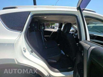 2016 Toyota RAV4 LE - miniatura 16