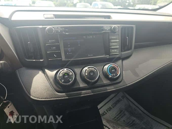 2016 Toyota RAV4 LE - miniatura 10
