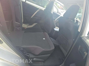 2016 Toyota RAV4 LE - miniatura 16