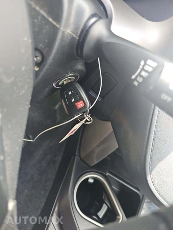2016 Toyota RAV4 LE - miniatura 8