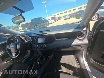 2016 Toyota RAV4 LE – miniatura 19