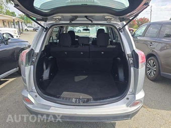 2016 Toyota RAV4 LE – miniatura 14