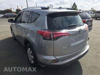 2016 Toyota RAV4 LE – miniatura 2
