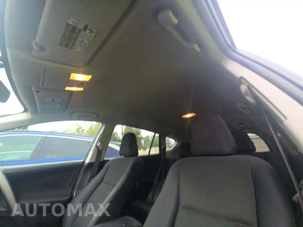 2016 Toyota RAV4 LE – miniatura 11