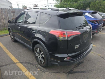 2016 Toyota RAV4 LE – miniatura 2