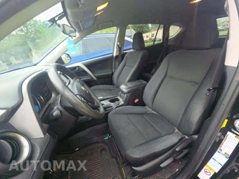 2016 Toyota RAV4 LE – miniatura 6