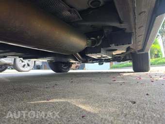 2016 Toyota RAV4 LE – miniatura 17