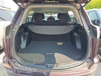 2016 Toyota RAV4 LE - miniatura 14