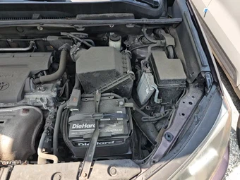 2016 Toyota RAV4 LE - miniatura 31