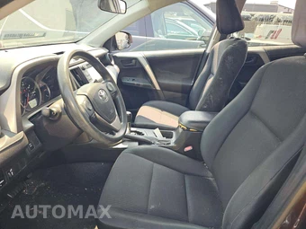 2016 Toyota RAV4 LE - miniatura 6