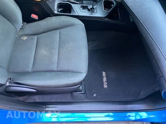 2016 Toyota RAV4 LE - miniatura 33