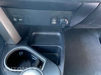 2016 Toyota RAV4 LE - miniatura 48