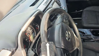 2016 Toyota RAV4 LE – miniatura 20