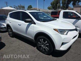 2016 Toyota RAV4 LE – miniatura 4