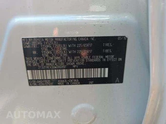 2016 Toyota RAV4 LE – miniatura 5