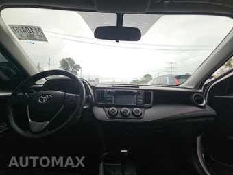 2016 Toyota RAV4 LE – miniatura 11