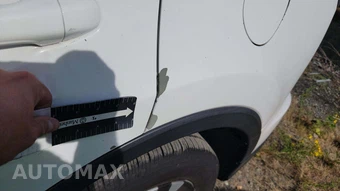 2016 Toyota RAV4 LE – miniatura 28