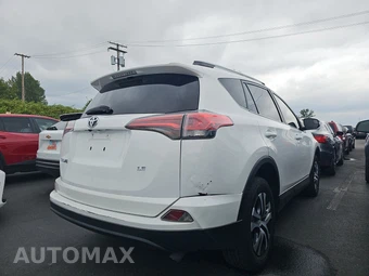 2016 Toyota RAV4 LE – miniatura 4