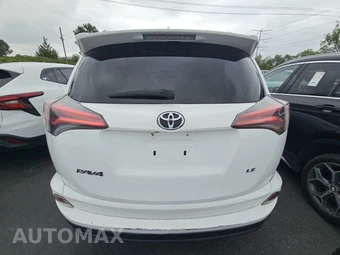 2016 Toyota RAV4 LE – miniatura 5