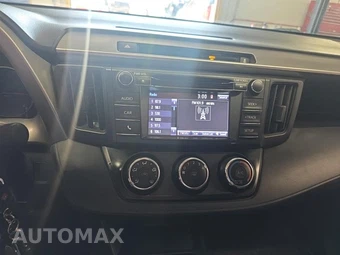 2016 Toyota RAV4 LE – miniatura 24