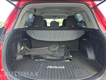 2016 Toyota RAV4 LE – miniatura 16