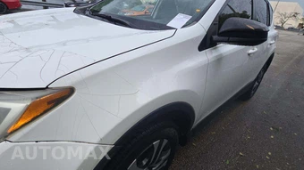 2016 Toyota RAV4 LE - miniatura 19