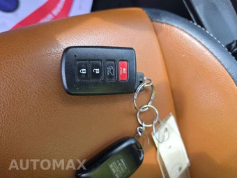 2016 Toyota RAV4 Limited - miniatura 5