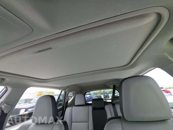 2016 Toyota RAV4 Limited – miniatura 11