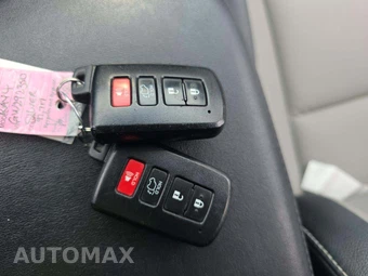 2016 Toyota RAV4 Limited – miniatura 8