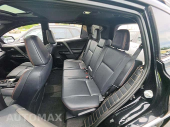 2016 Toyota RAV4 SE – miniatura 13