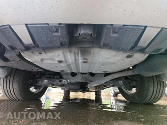 2016 Toyota RAV4 SE – miniatura 15