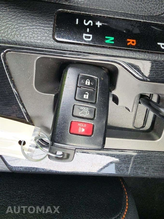 2016 Toyota RAV4 SE – miniatura 8