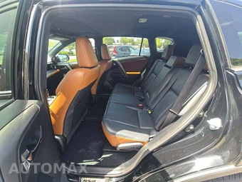 2016 Toyota RAV4 SE – miniatura 10