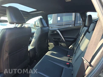 2016 Toyota RAV4 SE – miniatura 13