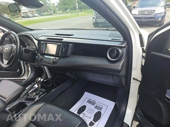 2016 Toyota RAV4 SE - miniatura 18
