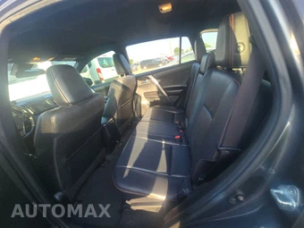 2016 Toyota RAV4 SE – miniatura 13