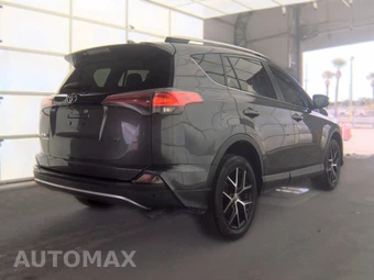 2016 Toyota RAV4 SE – miniatura 4