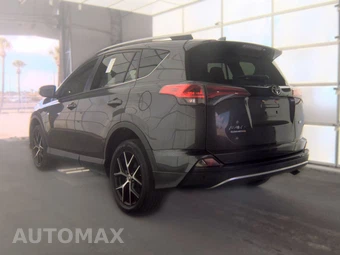 2016 Toyota RAV4 SE – miniatura 6