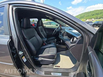 2016 Toyota RAV4 SE - miniatura 15
