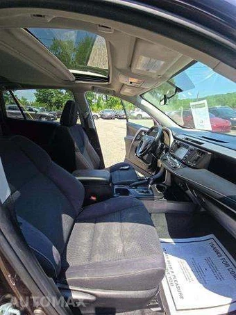 2016 Toyota RAV4 XLE – miniatura 18