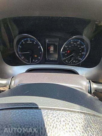 2016 Toyota RAV4 XLE – miniatura 9