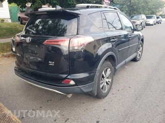 2016 Toyota RAV4 XLE - miniatura 4