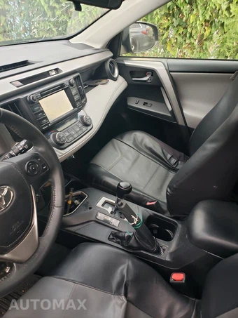 2016 Toyota RAV4 XLE - miniatura 9