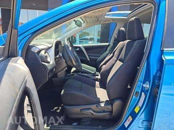 2016 Toyota RAV4 XLE – miniatura 6