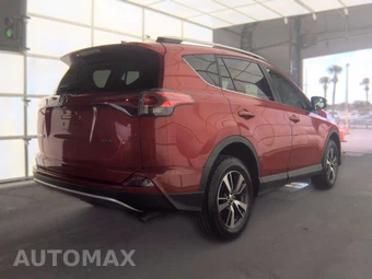 2016 Toyota RAV4 XLE – miniatura 4